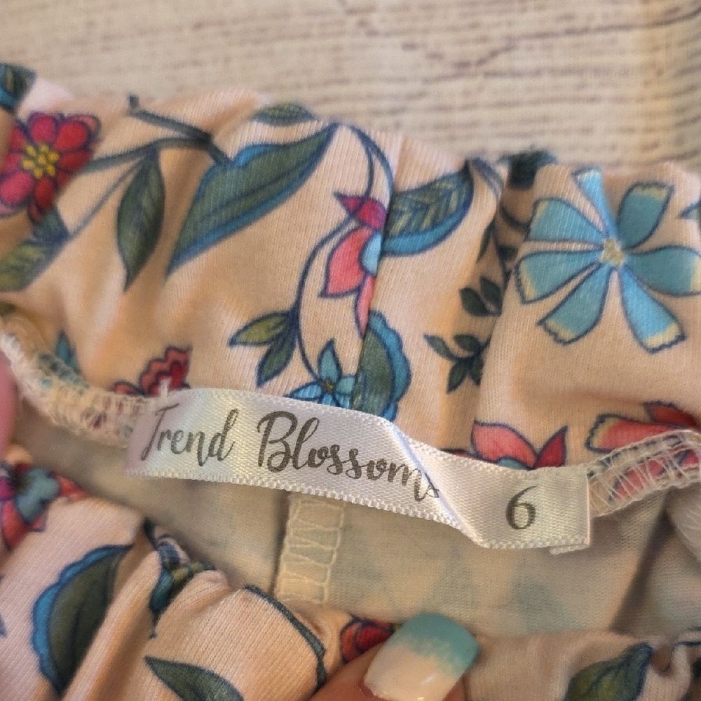 Pink and Blue Casual Wide-Leg Bottoms - Picture 3 of 7